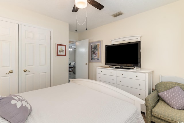 6734 Blue Heron Blvd Unit 104, Myrtle Beach, SC 29588 - bedroom featuring visible vents and a ceiling fan