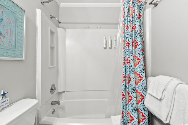 609 Hillside Dr S Unit C-16, North Myrtle Beach, SC 29582 - full bathroom featuring shower / bath combination with curtain, toilet, and ornamental molding
