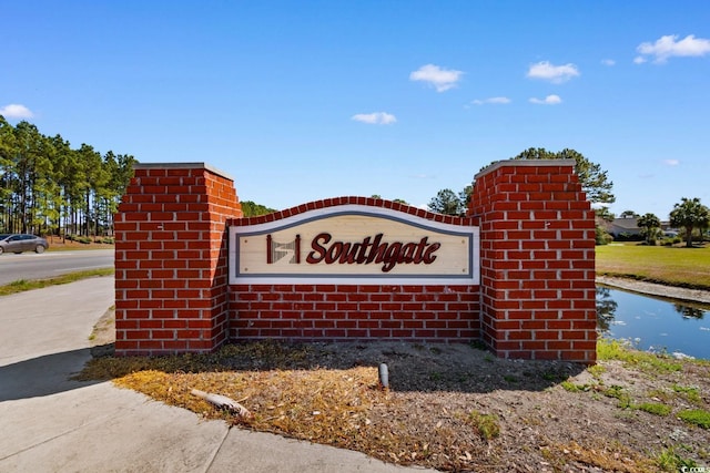 view of community / neighborhood sign