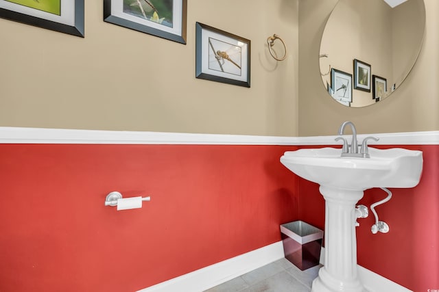 140 Zinnia Dr, Myrtle Beach, SC 29579 - bathroom featuring baseboards and tile patterned floors