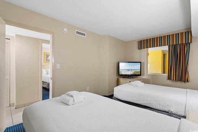 2000 N Ocean Blvd Unit 301, Myrtle Beach, SC 29577 - view of tiled bedroom