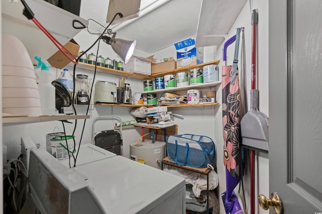 misc room with independent washer and dryer