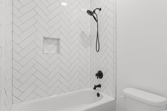 full bath with toilet and shower / bath combination