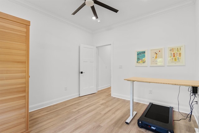 interior space with crown molding, light wood-style floors, baseboards, recessed lighting, and a ceiling fan