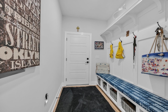 mudroom featuring baseboards