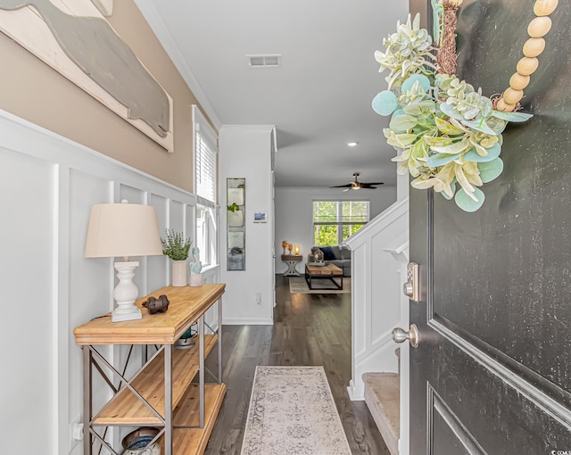 foyer entrance with ceiling fan, dark wood finished floors, recessed lighting, baseboards, and visible vents