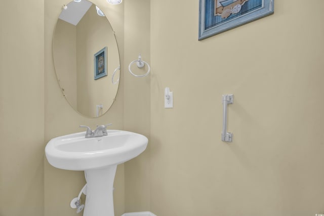 260 Connemara Dr Unit E, Myrtle Beach, SC 29579 - bathroom featuring a sink