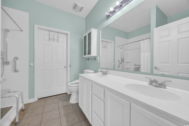 260 Connemara Dr Unit E, Myrtle Beach, SC 29579 - full bathroom featuring a shower with shower curtain, toilet, visible vents, and a sink