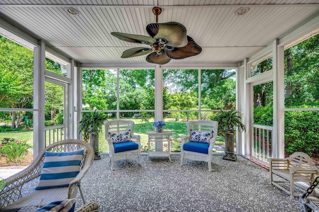402 E Broad St, Hemingway, SC 29554 - sunroom with ceiling fan and view of wooded area