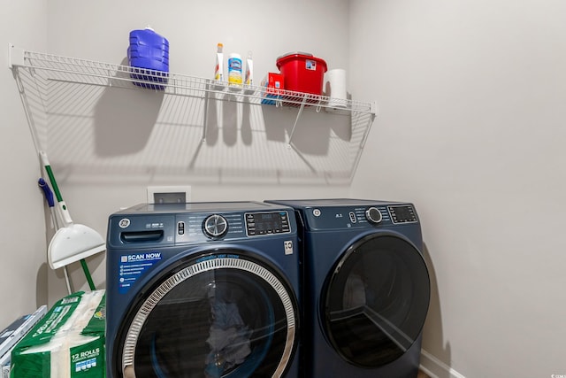 4609 Day Lily Run St, Myrtle Beach, SC 29579 - laundry area featuring washer and dryer and baseboards