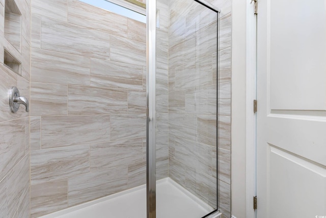 725 Choctaw Dr, Conway, SC 29526 - bathroom featuring a tile shower