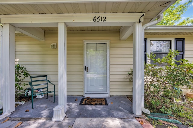 6612 Wintergreen Pt, Myrtle Beach, SC 29588 - entrance to property featuring covered porch