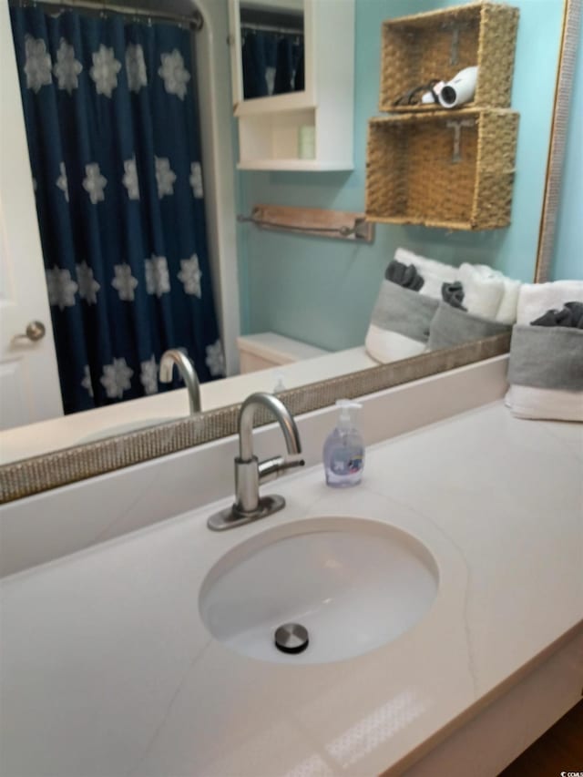 2207 S Ocean Blvd Unit 1407, Myrtle Beach, SC 29577 - full bath with vanity and curtained shower
