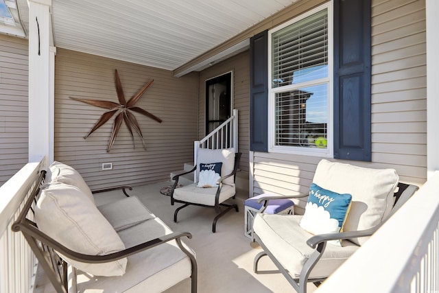 view of patio with covered porch and a ceiling fan