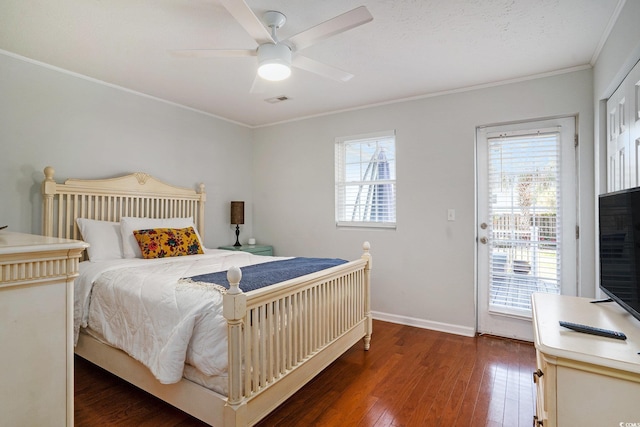 clothes washing area featuring electric panel, washer and dryer, crown molding, and baseboards