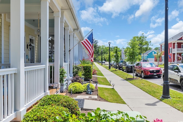 view of property's community featuring a residential view