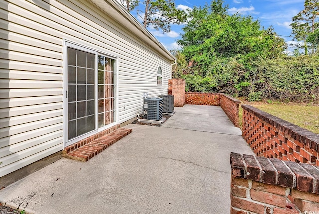 1729 Longleaf Dr, Myrtle Beach, SC 29575 - view of patio / terrace with cooling unit