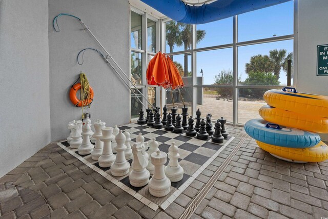 504 N Ocean Blvd N Unit 309, Myrtle Beach, SC 29577 - view of patio / terrace
