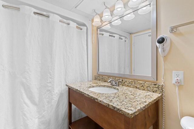 2000 Ocean Blvd N Unit Ph11, Myrtle Beach, SC 29577 - bathroom featuring vanity