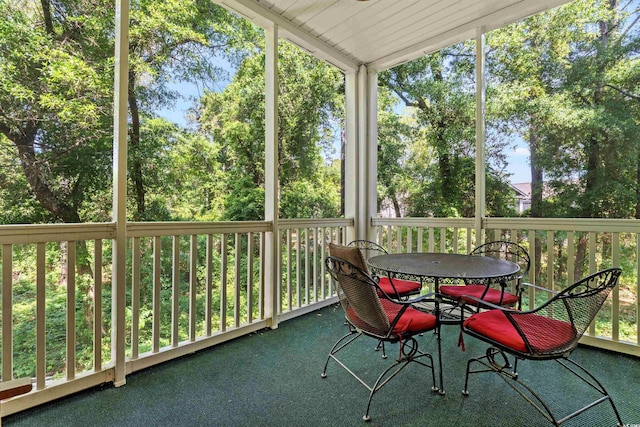601 Hillside Dr Unit 4424, North Myrtle Beach, SC 29582 - sunroom featuring outdoor dining space