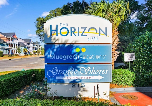 view of community / neighborhood sign
