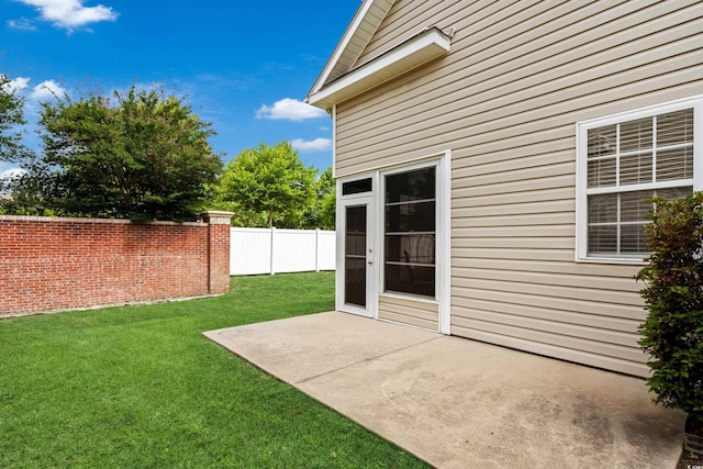 4355 Willoughby Ln Unit 401, Myrtle Beach, SC 29577 - view of yard with a patio area