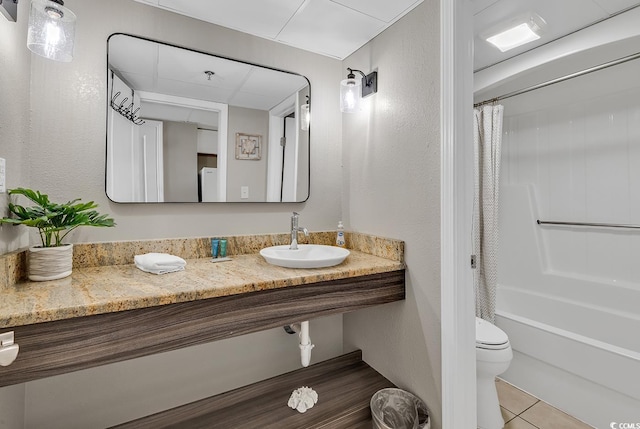 6900 N Ocean Blvd Unit 1437, Myrtle Beach, SC 29572 - full bathroom featuring toilet, tile patterned floors, shower / bath combination with curtain, and vanity