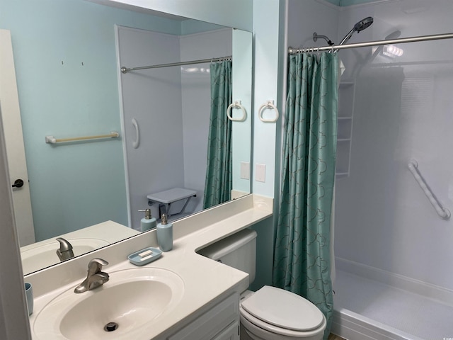 5001 Little River Rd Unit E-306, Myrtle Beach, SC 29577 - full bathroom featuring curtained shower, vanity, and toilet