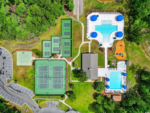drone / aerial view of a pool