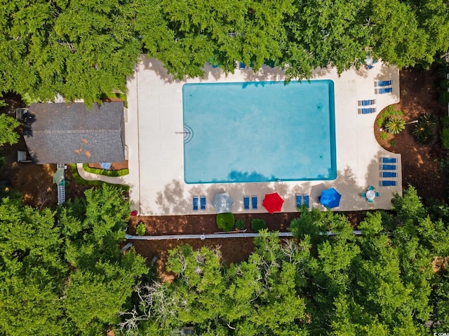 drone / aerial view of a pool area