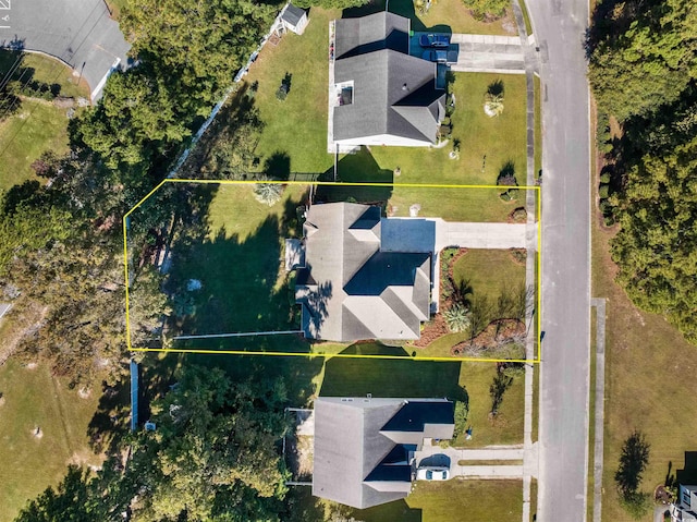 100 Woodlyn Ave, Little River, SC 29566 - aerial view of property's location featuring property boundaries highlighted