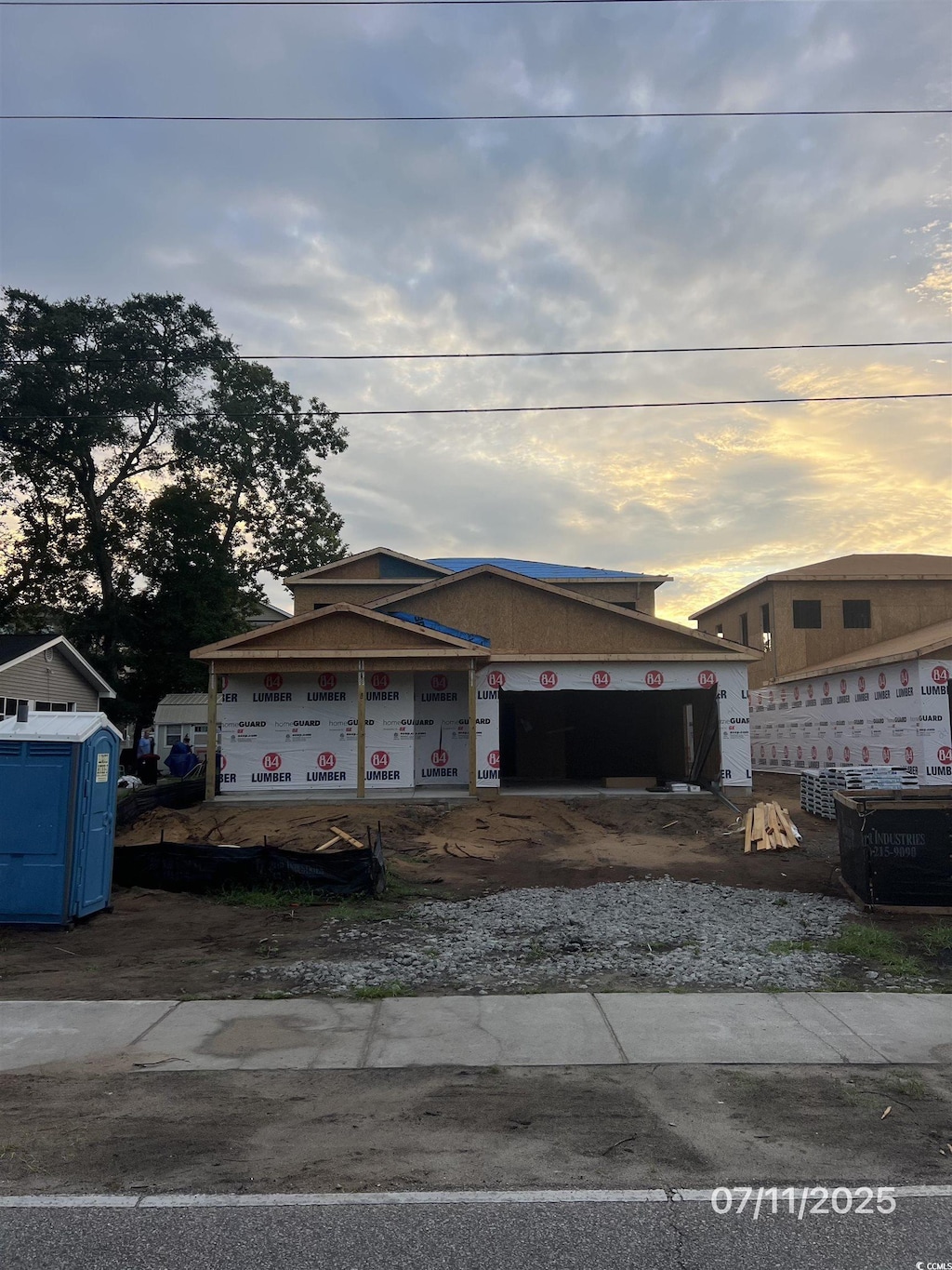 522 6th Ave S, North Myrtle Beach, SC 29582 - view of front of house