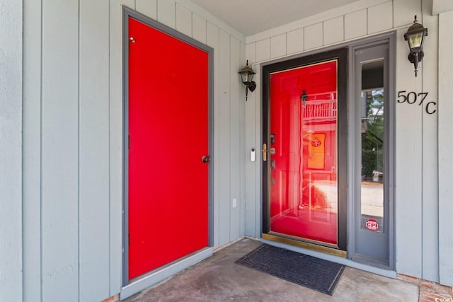 view of property entrance