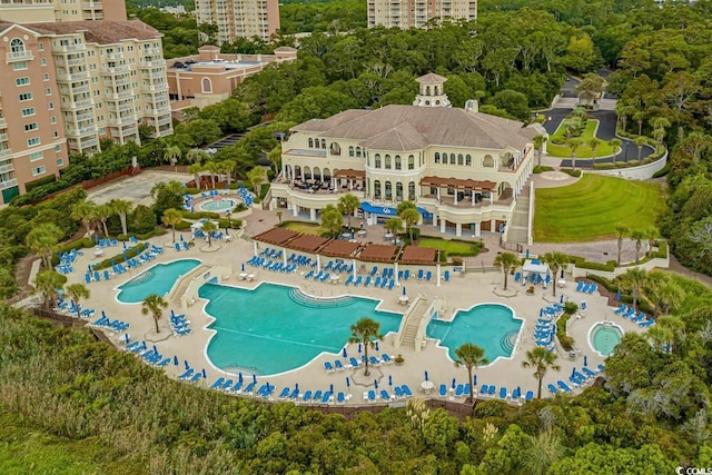 bird's eye view of a pool area