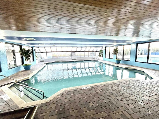 1905 S Ocean Blvd Unit 922-924, Myrtle Beach, SC 29577 - view of indoor pool