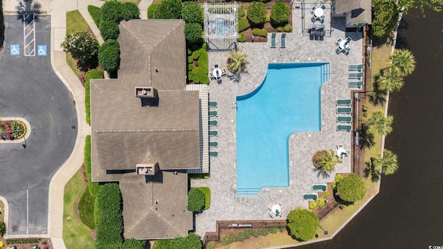 bird's eye view of a pool area