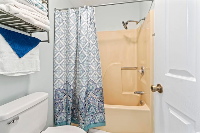 207 Double Eagle Dr Unit F-3, Myrtle Beach, SC 29575 - full bath with shower / tub combo with curtain and toilet
