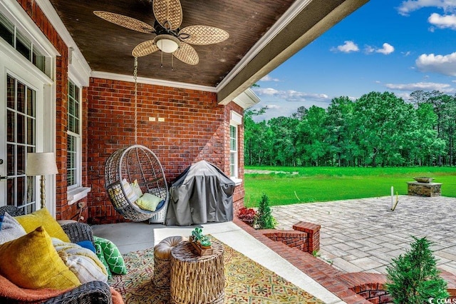 view of patio with a ceiling fan