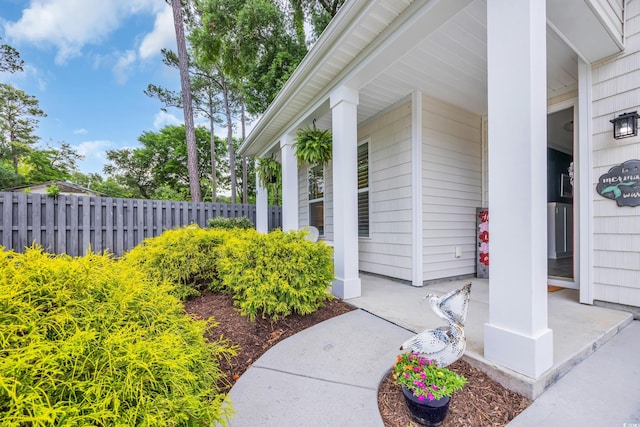 1009 Oak Marsh Ln, North Myrtle Beach, SC 29582 - property entrance with fence