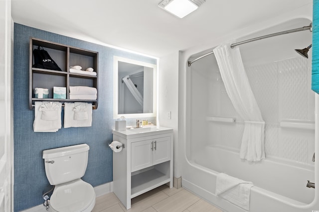 2301 S Ocean Blvd Unit 621, Myrtle Beach, SC 29577 - full bath featuring vanity, shower / tub combo with curtain, and toilet
