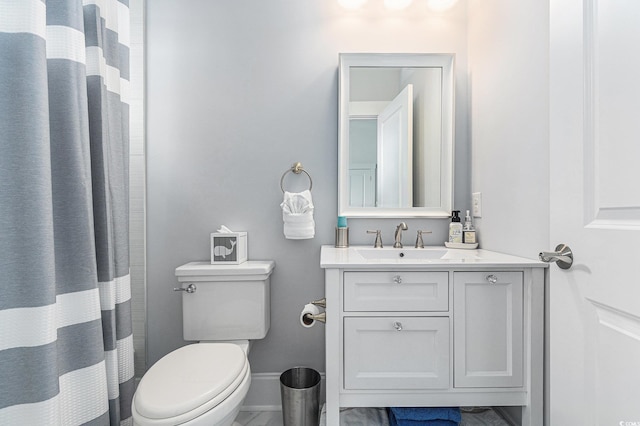 5032 Middleton View Dr, Myrtle Beach, SC 29579 - bathroom featuring toilet, vanity, baseboards, and a shower with curtain