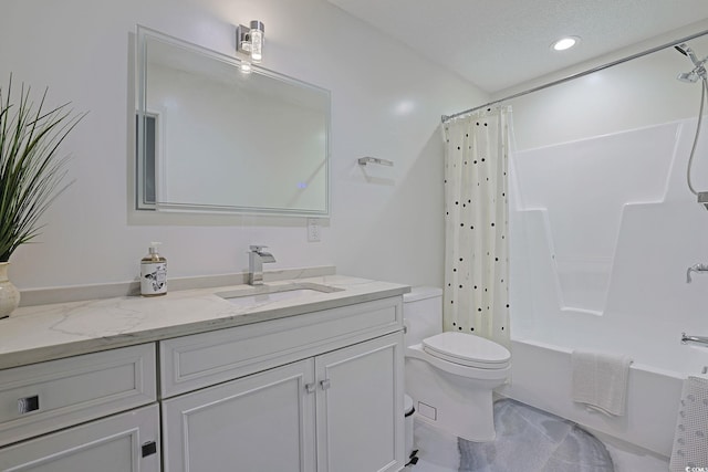 867 Cardinal Pl, North Myrtle Beach, SC 29582 - full bathroom featuring toilet, shower / tub combo with curtain, vanity, and recessed lighting