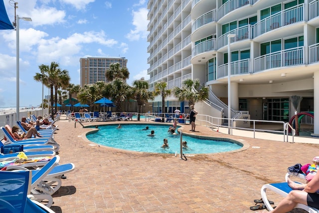201 S Ocean Blvd Unit 1112, Myrtle Beach, SC 29577 - community pool with a patio