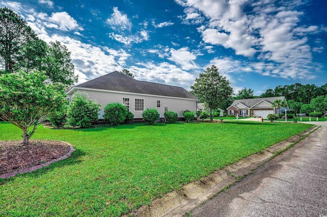 638 Hatteras River Rd, Myrtle Beach, SC 29588 - view of front of home with a front lawn
