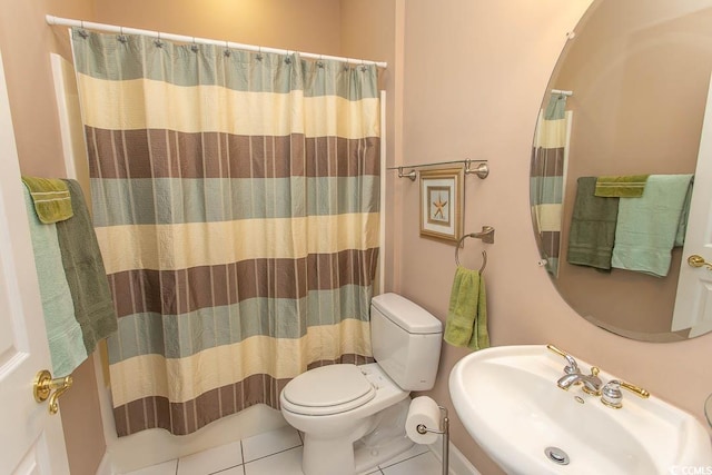 2241 Waterview Dr Unit 315, North Myrtle Beach, SC 29582 - full bathroom featuring a sink, tile patterned floors, toilet, and a shower with curtain