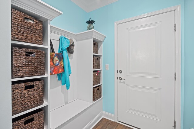 1290 Prescott Cir, Myrtle Beach, SC 29577 - mudroom featuring wood finished floors, ornamental molding, and baseboards