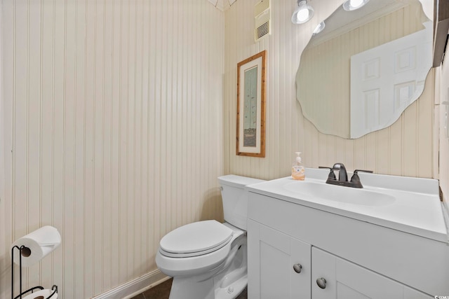 210 N Ocean Blvd Unit 333, North Myrtle Beach, SC 29582 - bathroom featuring vanity and wallpapered walls