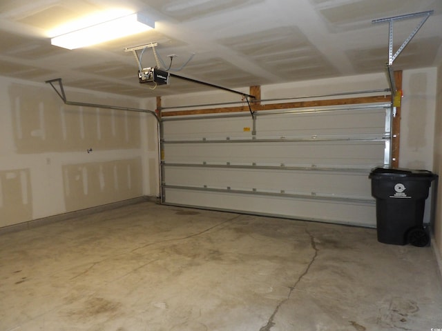 192 Mountain Ash Ln, Myrtle Beach, SC 29579 - garage featuring a garage door opener