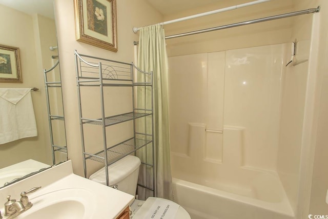 1028 Fairway Ln Unit 71, Conway, SC 29526 - full bathroom featuring toilet, shower / bath combination with curtain, and vanity