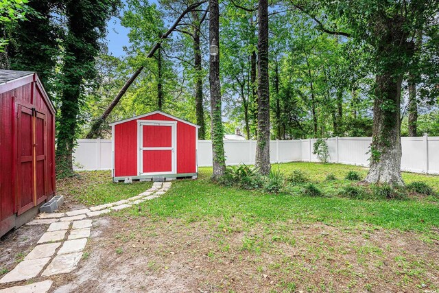 1205 King St, Myrtle Beach, SC 29577 - view of yard